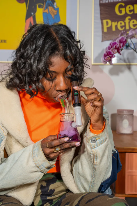 Person using Ooze Booster with an Ooze Glyco