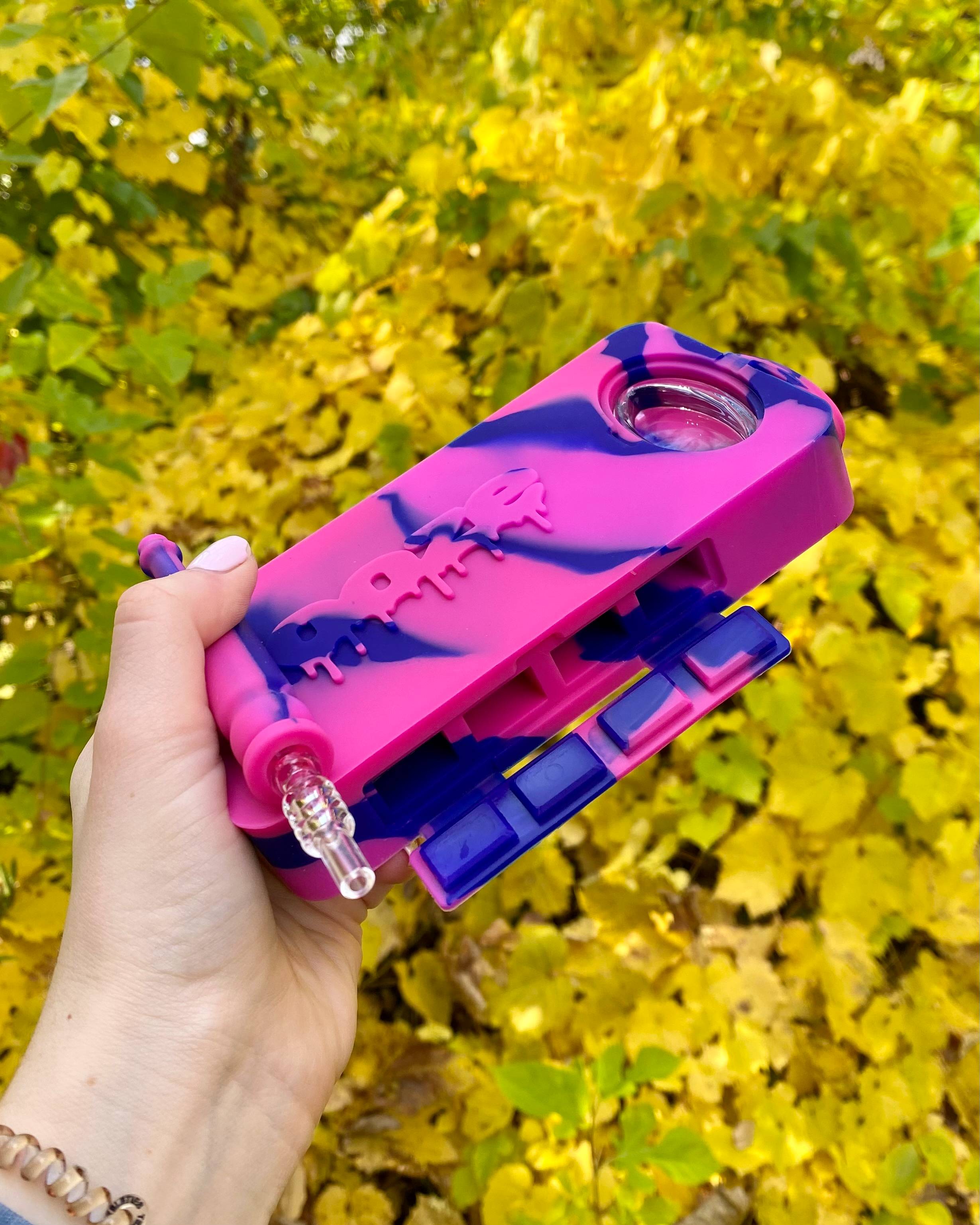 RAZZLE DAZZLE製 Bates タイプ サドル & ピリオン セット Ooze Slugger Silicone Dab Dugout Kit – Razzle Dazzle