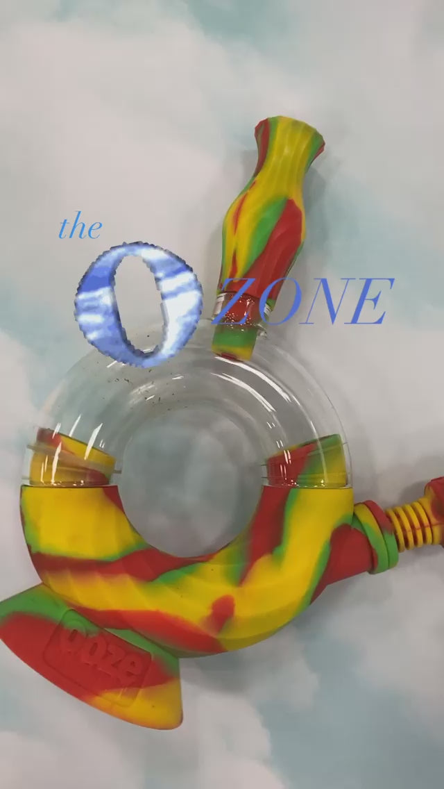A quick overview of the Ooze Ozone silicone and glass 4-in-1 hybrid water pipe
