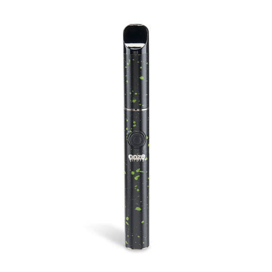 The Green Splatter Ooze Signal concentrate vape pen facing forwards against a white background.