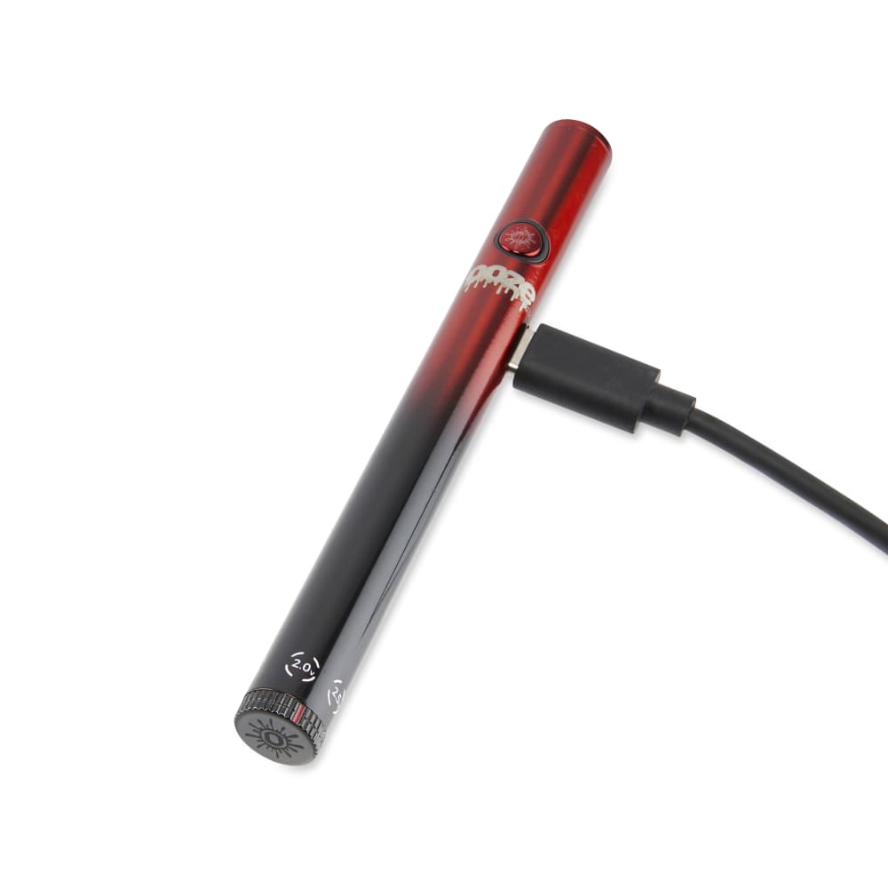 Midnight Sun Twist Slim 2.0 Vape Pen Battery with 510 thread battery being charged